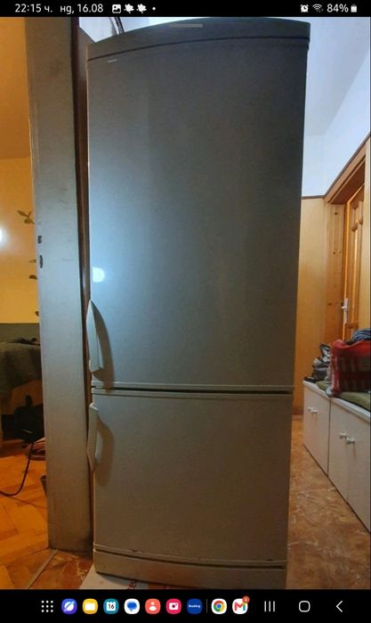 Хладилник Gorenje с долен фризер