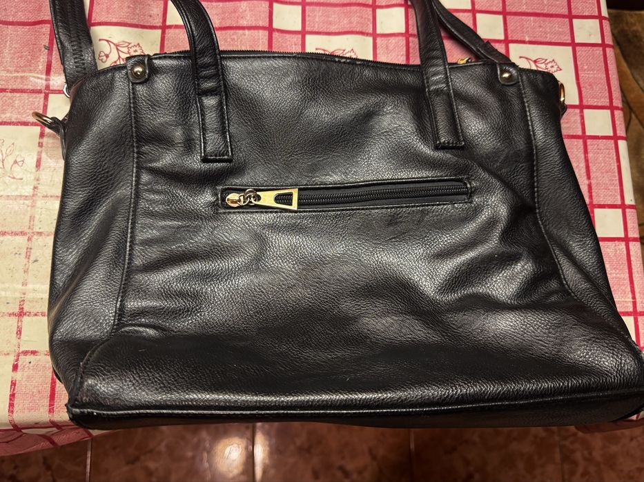 Дамски чанти и раници