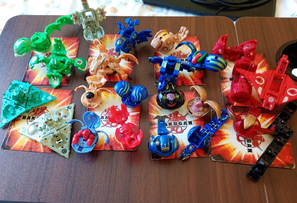 Bakugan  играчки (ниски цени)