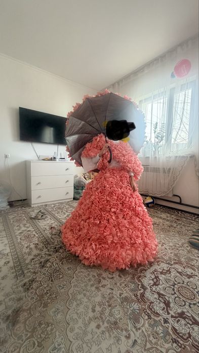 Ручная работа.платье из салфеток.