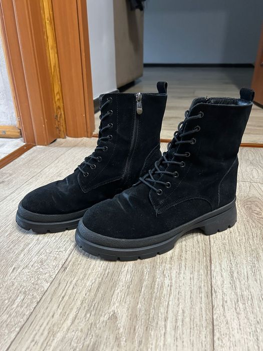 Продам ботинки зимние