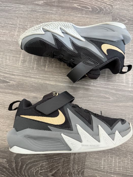 Nike баскетболни маратонки 32