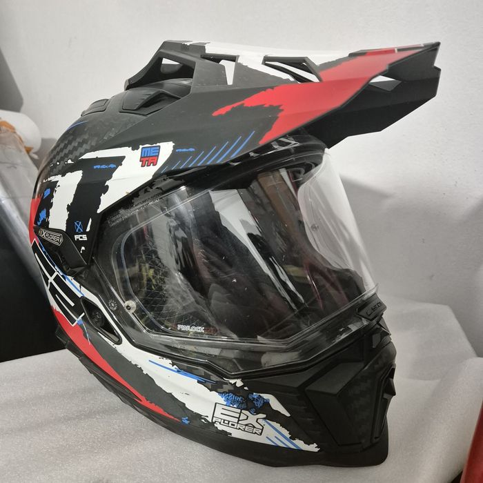 Каска LS2 карбон