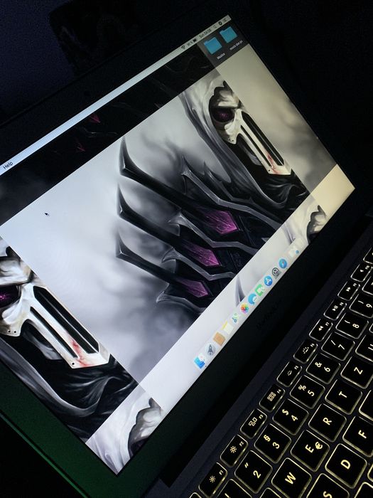 Vand sau schimb laptop apple
