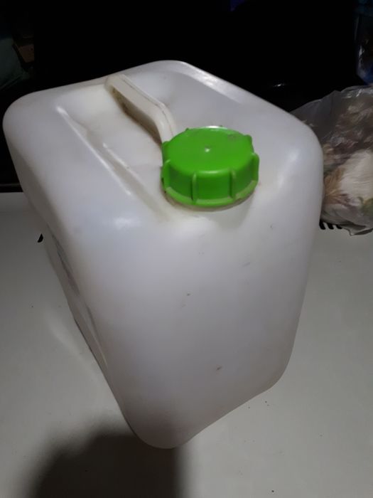 Канистры (тара для воды)