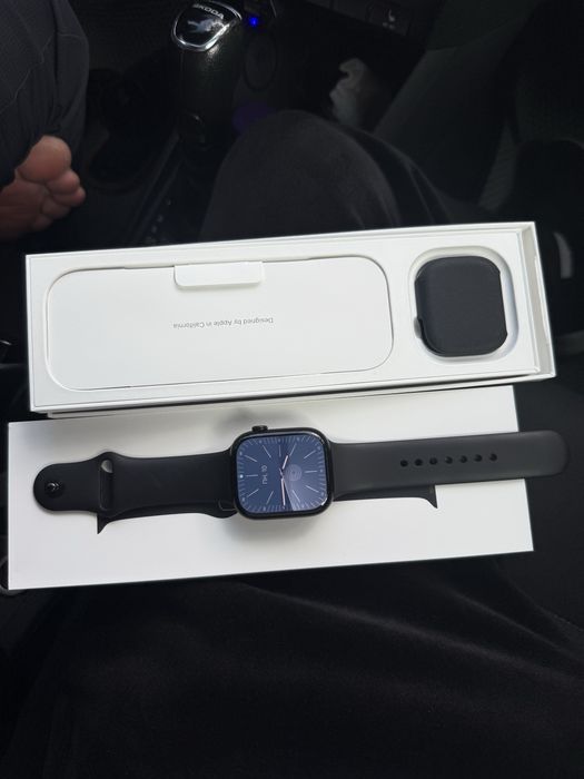 Срочно продаю Apple watch 10 series