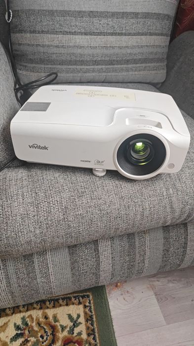 Продам проектор в идеальном состоянии