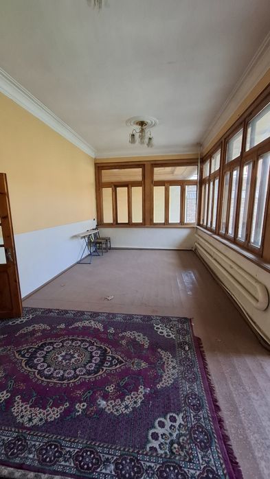 Ховли уй сотилади