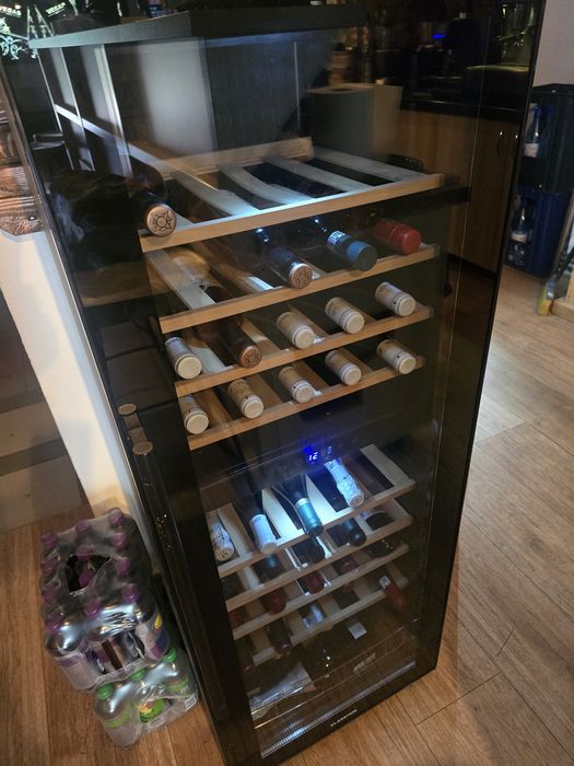 Vitrina vin, frigider vin, racitor vin .Barossa 48cm 54 de Sticle Răcitor de Vinuri cu 2 Zone Negru