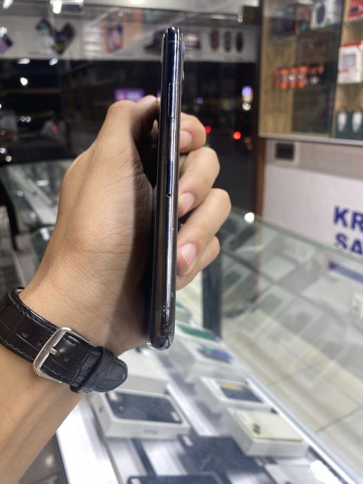 iphone 11 pro 64/72%