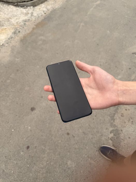 OPPO oppo a9 пару сколов