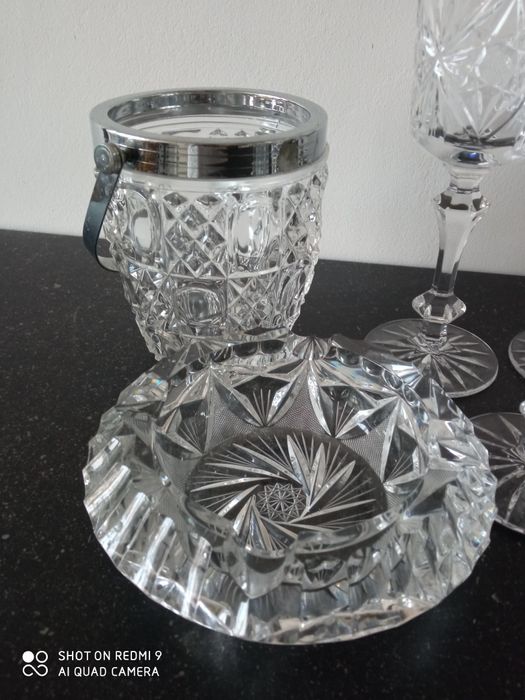 Изящни гравирани кристални чаши за шампанско & сет за вино