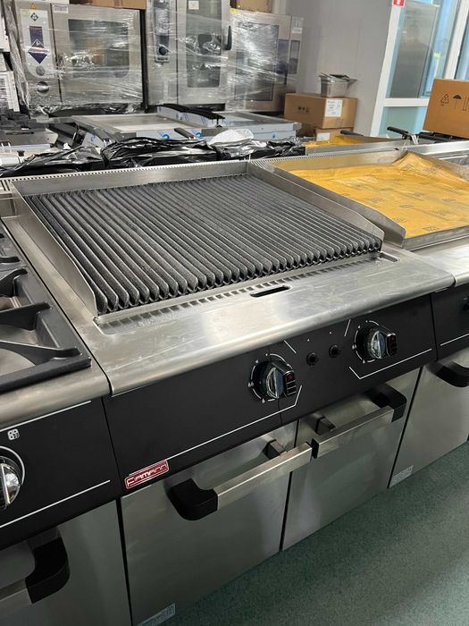 Firmann V9RH - Gratar roca vulcanica GAZ (800 x 900 x 850 mm)