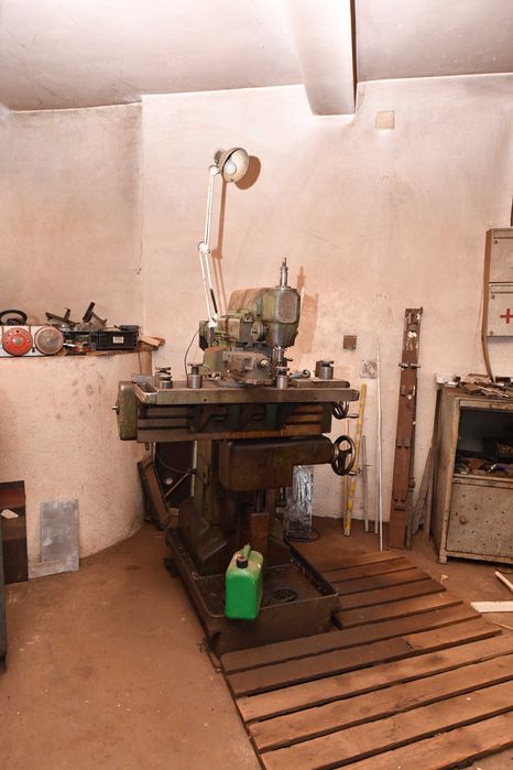 Inchiriez atelier de lacatuserie