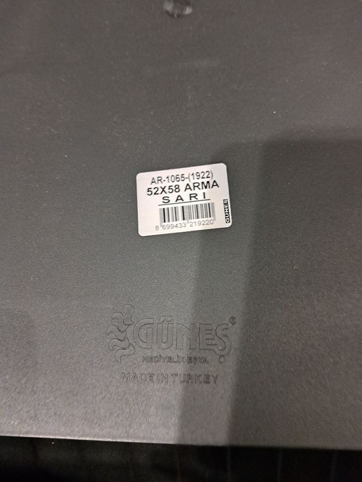 Картина в рамках