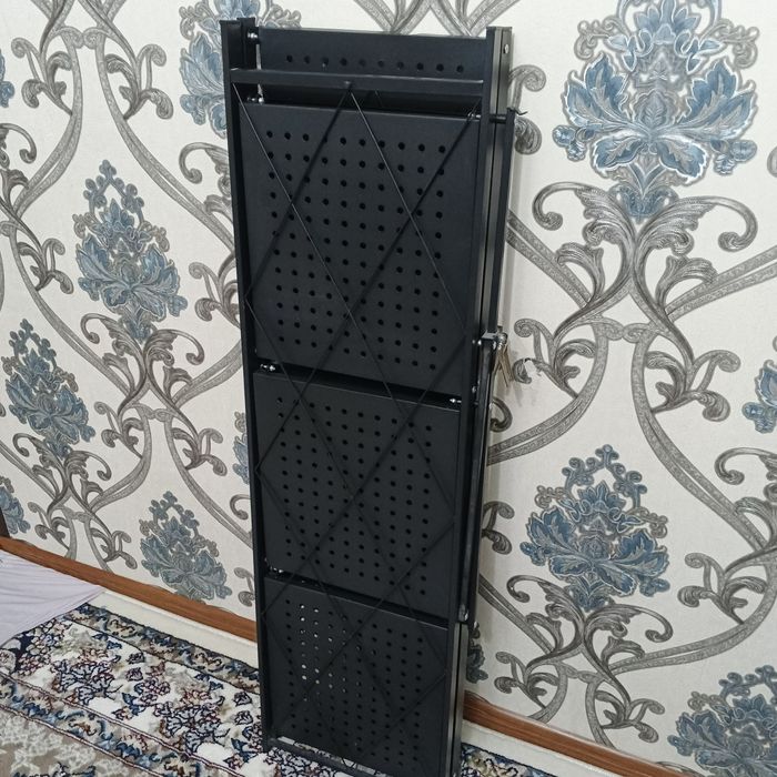 Polka yiladigan qora