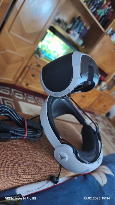 Vând VR PS 4,doar ce se vede