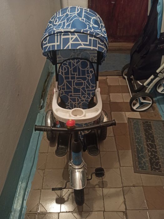 Трёхколёсный велосипед