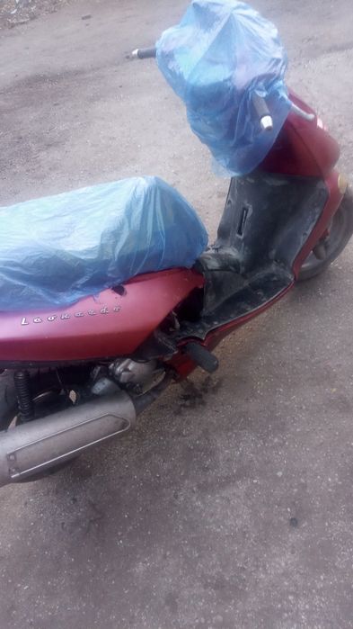 Scuter Aprilia Leonardo