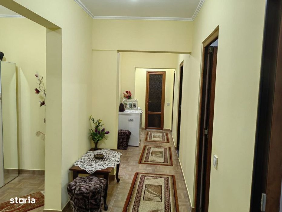 Apartament 3 camere etaj 2, zona Vidin, renovat 2022