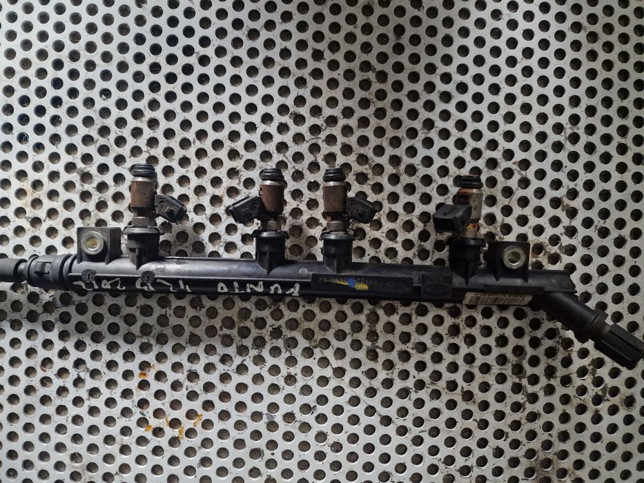 Rampa cu injectoare Fiat Punto motor 1,2 benzina an 2012