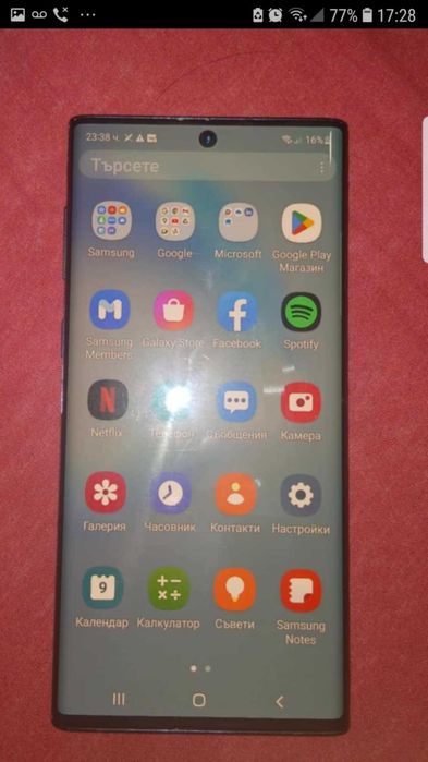 Samsung note 10 телефона  е сас спукан заден капак по дисплея наяма следи от употреба  налична писалка Телефонът си работи без проблем