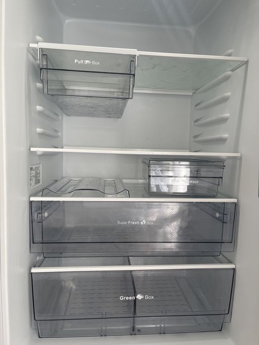 Продам новый холодильник