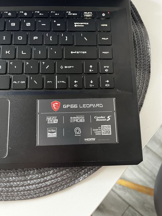 Vând laptop gaming MSI GP66 Leopard schimb cu PC