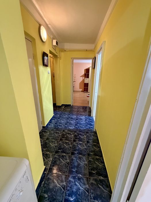 Etaj 1, aprtm 2 camere, Radu Negru, langa Piata