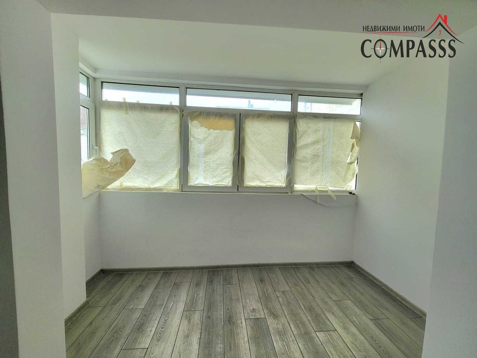 Продава се Тристаен апартамент в Добрич, Строител - 90 кв.м за 794 €/кв.м - Снимка #9