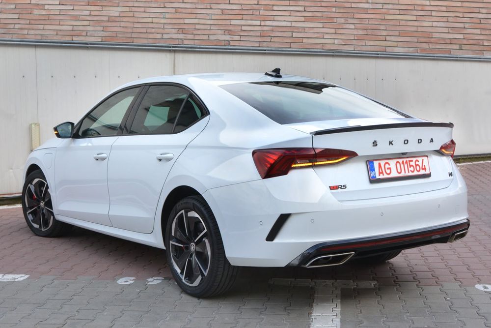 Skoda Octavia VRS Plug-In Hibrid  245 Cp