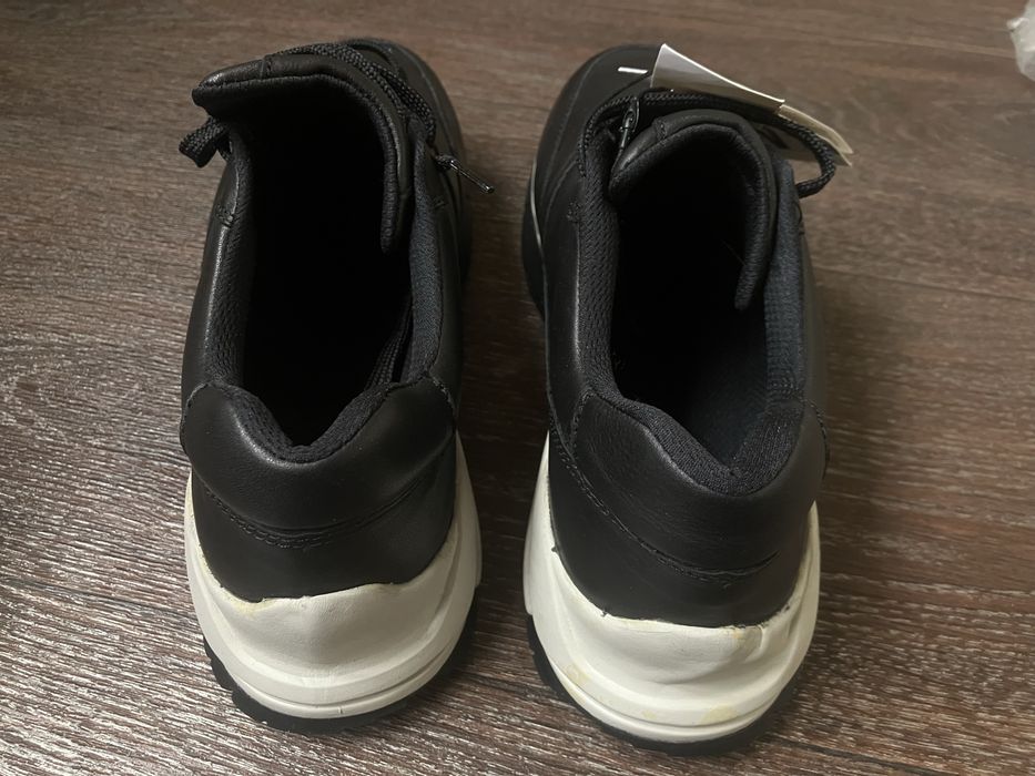 Кроссовки Zara original