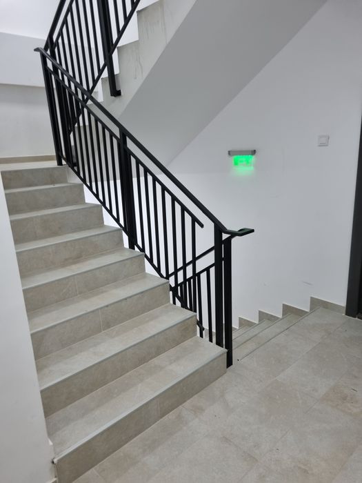 Curatenie Ansamburi Rezidentiale | Curatenie scari de Bloc