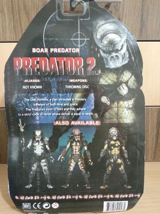 Figurina Boar Predator 18 cm NECA