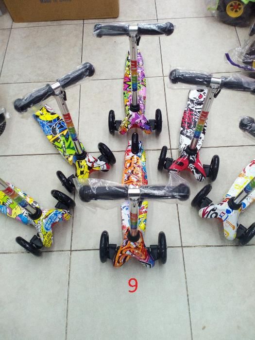 Тротинетка с Графити за деца 2 - 4 години MicMax 02