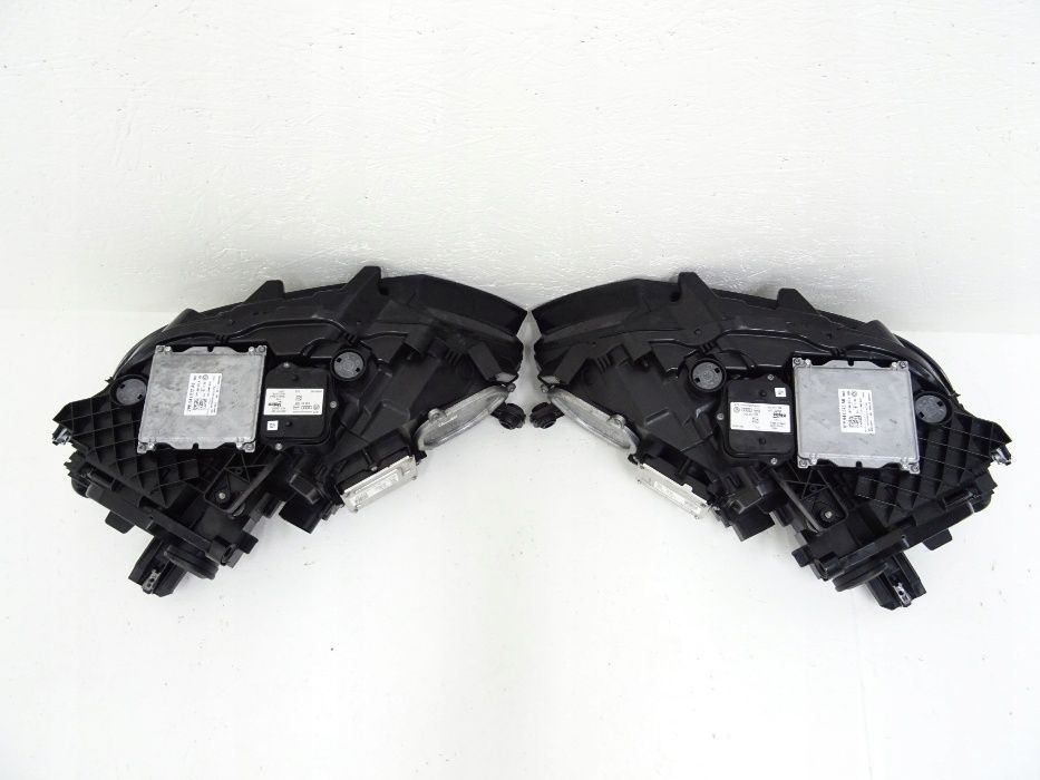 Vw Passat B8 3G1 far stanga full led far dreapta led adaptiv matrix