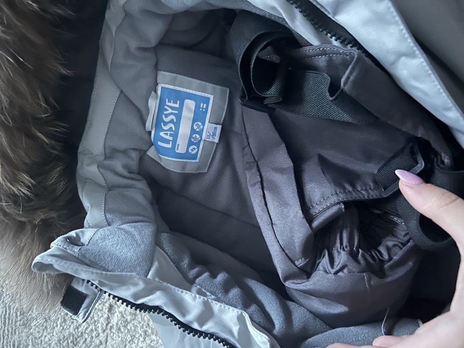 Продам комплект куртка штаны