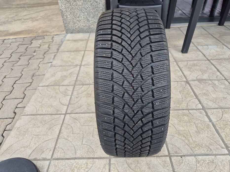 1бр. Зимна гума 225/45/18 95V Bridgestone LM 005 24г.