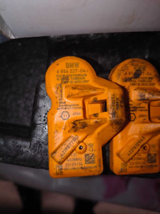 Датчици за налягането в гумите BMW