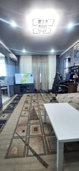 Продам 2 комнатную квартиру