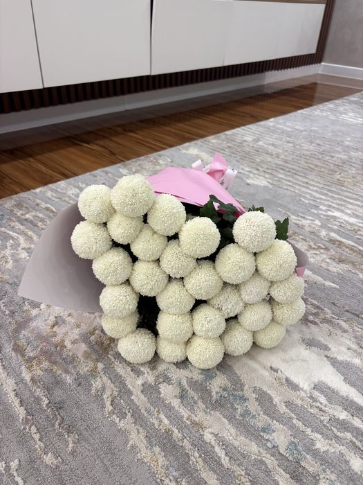 Красивый букет белых цветов