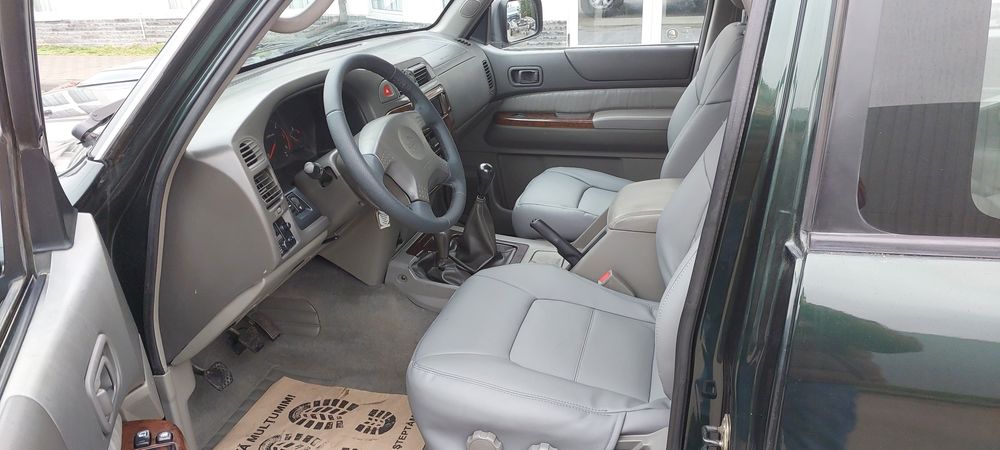 Patrol Y61 import Spania