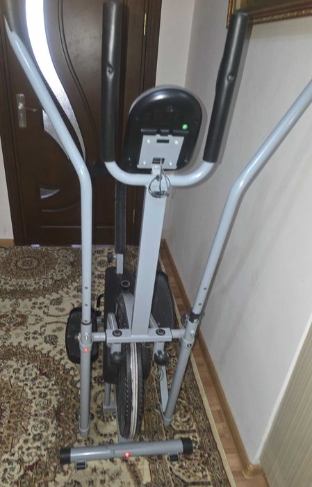 Продам Тренажер элипс