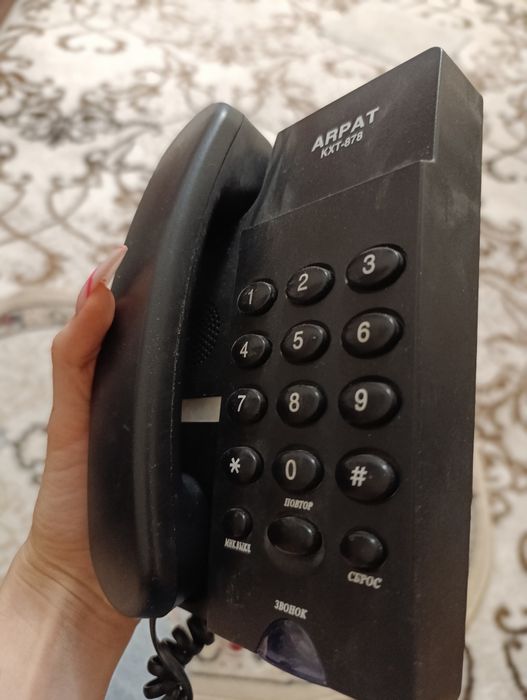 Кнопочный телефон стационарный