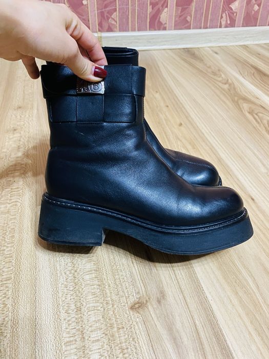 Продам ботинки зимние