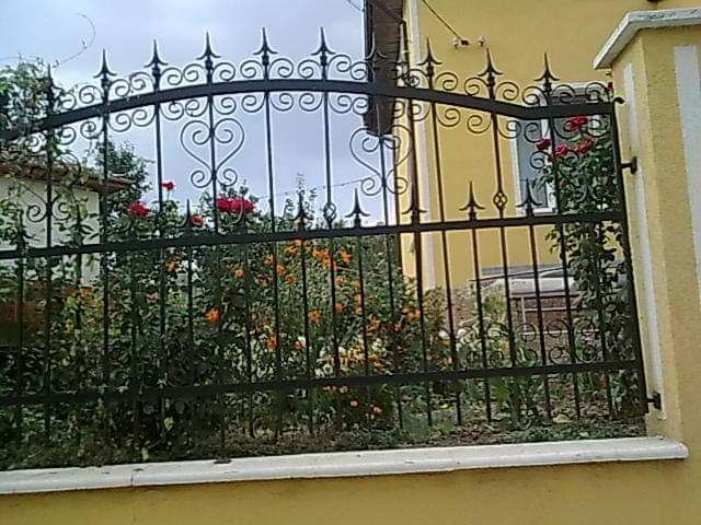 Изработка и монтаж на метални огради