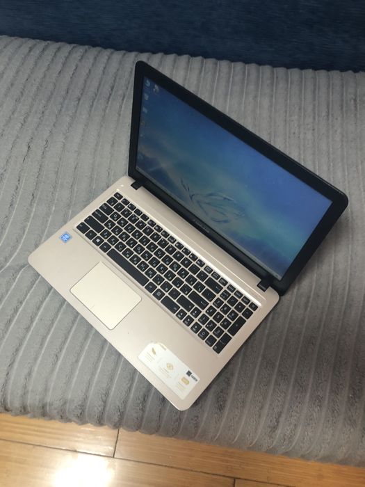 Отличный ноутбук Asus vivibok продам работает отлично Астана