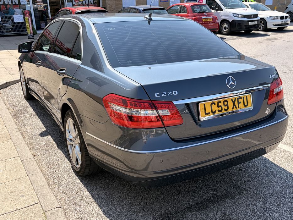MERCEDES-BENZ E-Class 0 — imagine 5