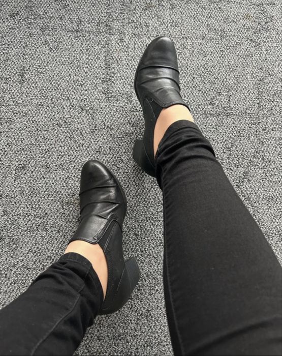 Pantofi piele naturala Jana. 39