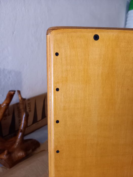 Кахон, ръчно изработен